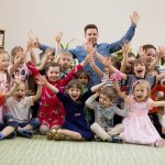 Через пять лет работы в детском саду Евгений Пепеляев стал лучшим воспитателем Перми, а потом и всей страны. Фото: Ксения Третьякова.